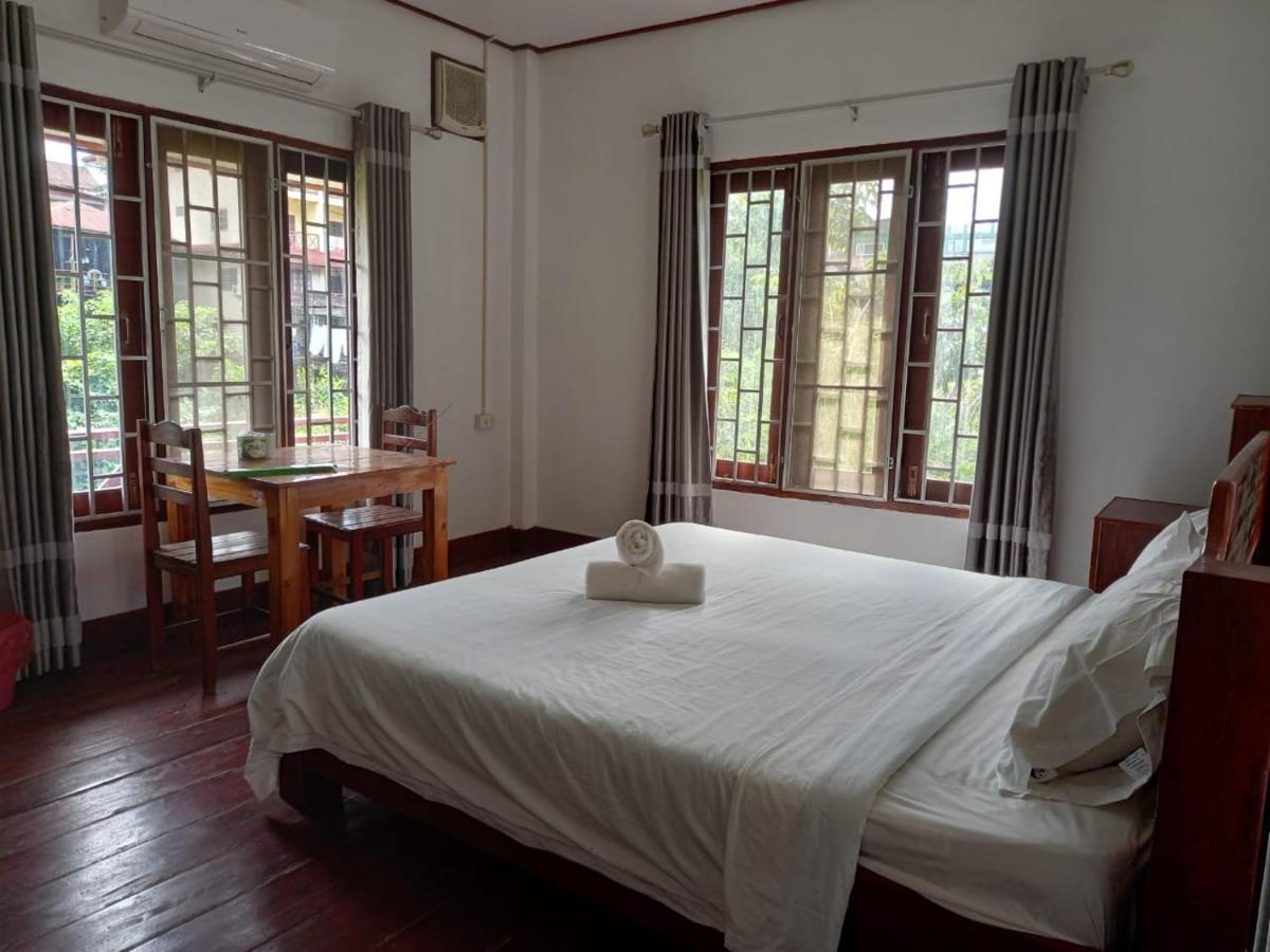 ואנג ויינג Riverside Garden Hostel מראה חיצוני תמונה