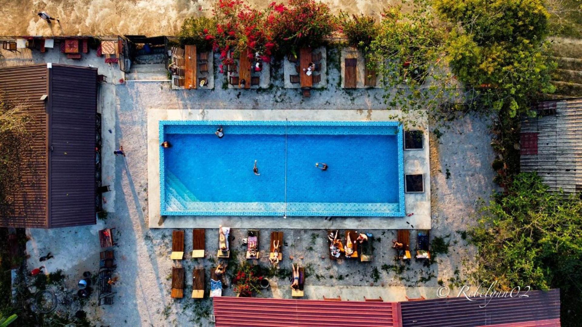 ואנג ויינג Riverside Garden Hostel מראה חיצוני תמונה