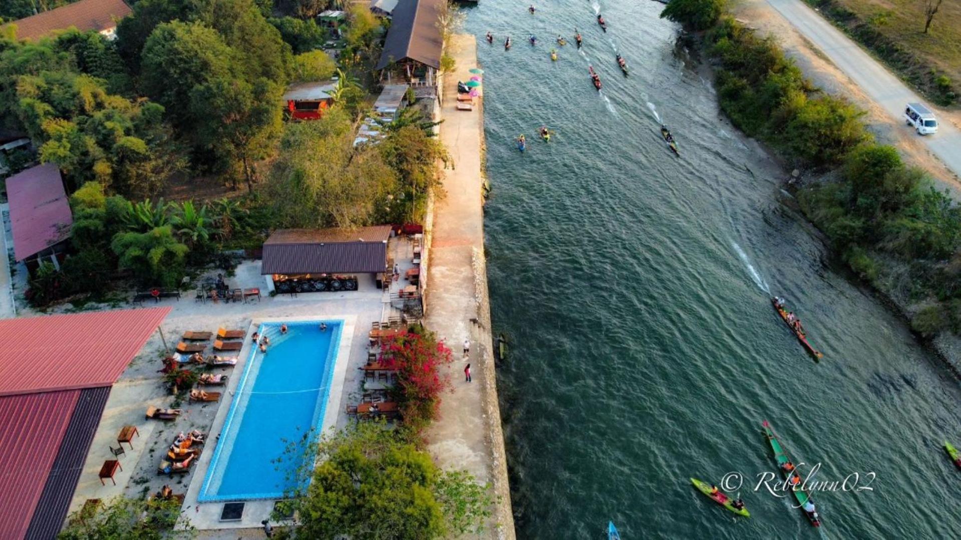 ואנג ויינג Riverside Garden Hostel מראה חיצוני תמונה